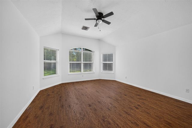 8519 Babbling Brook Court, Sugar Land, TX 77479