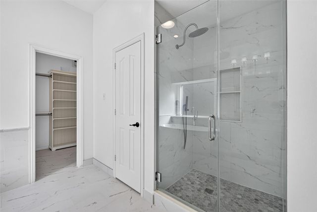 8519 Babbling Brook Court, Sugar Land, TX 77479