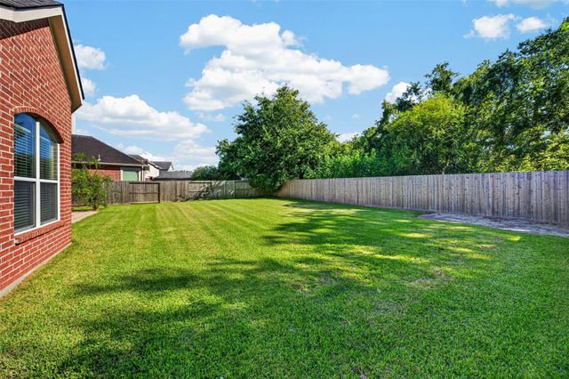 8519 Babbling Brook Court, Sugar Land, TX 77479