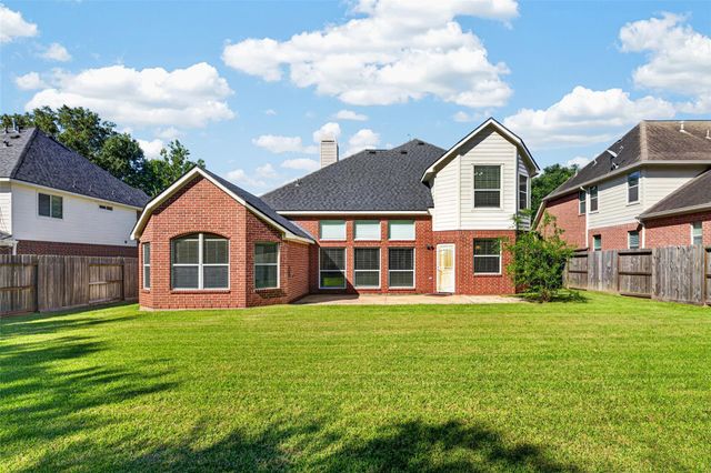8519 Babbling Brook Court, Sugar Land, TX 77479