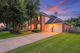 8519 Babbling Brook Court, Sugar Land, TX 77479