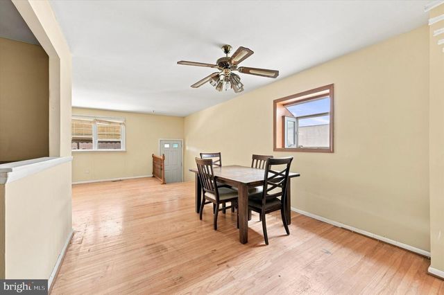 10209 W KESWICK RD, Philadelphia, PA 19114