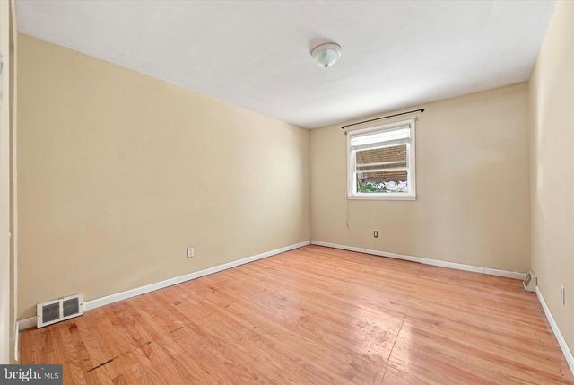 10209 W KESWICK RD, Philadelphia, PA 19114