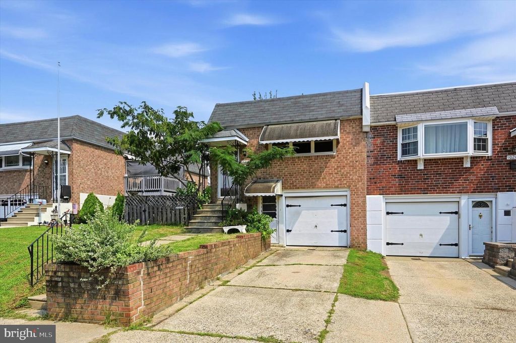 10209 W KESWICK RD, Philadelphia, PA 19114