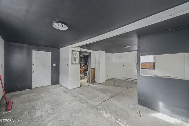 1301 E Broadway Street, Joplin, MO 64801