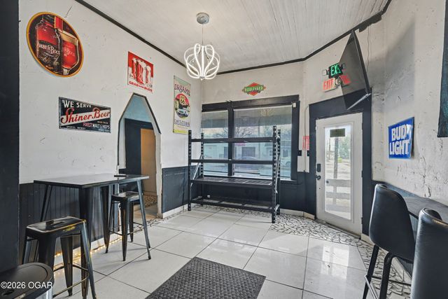 1301 E Broadway Street, Joplin, MO 64801