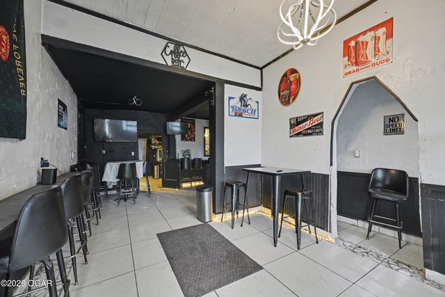 1301 E Broadway Street, Joplin, MO 64801