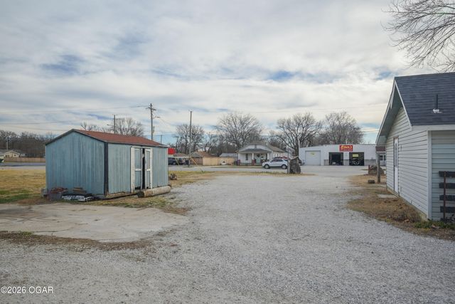1301 E Broadway Street, Joplin, MO 64801