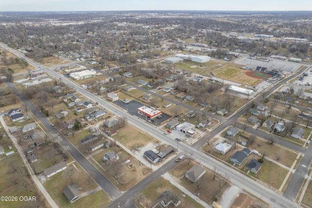 1301 E Broadway Street, Joplin, MO 64801