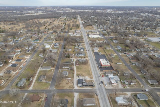 1301 E Broadway Street, Joplin, MO 64801