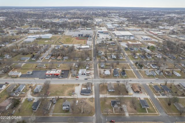 1301 E Broadway Street, Joplin, MO 64801