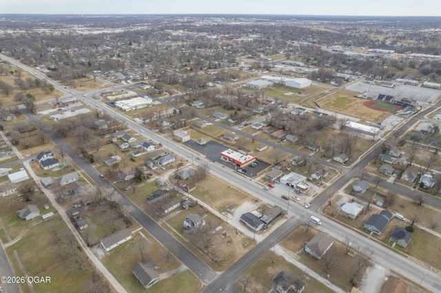 1301 E Broadway Street, Joplin, MO 64801