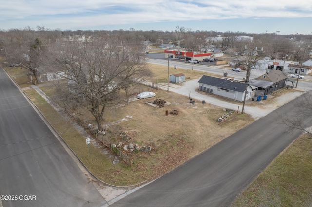 1301 E Broadway Street, Joplin, MO 64801