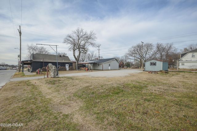 1301 E Broadway Street, Joplin, MO 64801