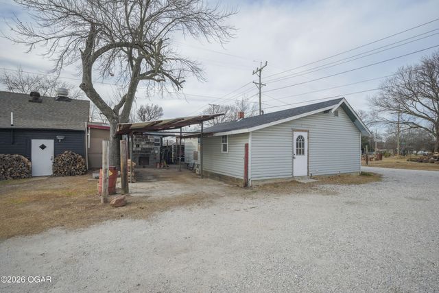 1301 E Broadway Street, Joplin, MO 64801
