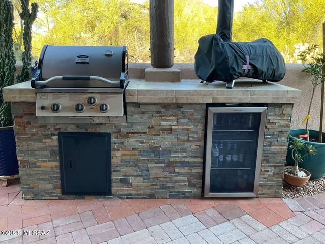 5550 W Open R Place, Tucson, AZ 85713