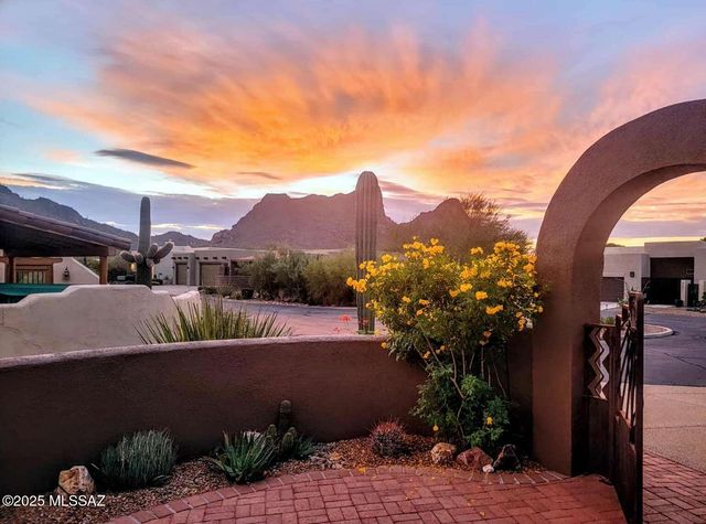 5550 W Open R Place, Tucson, AZ 85713