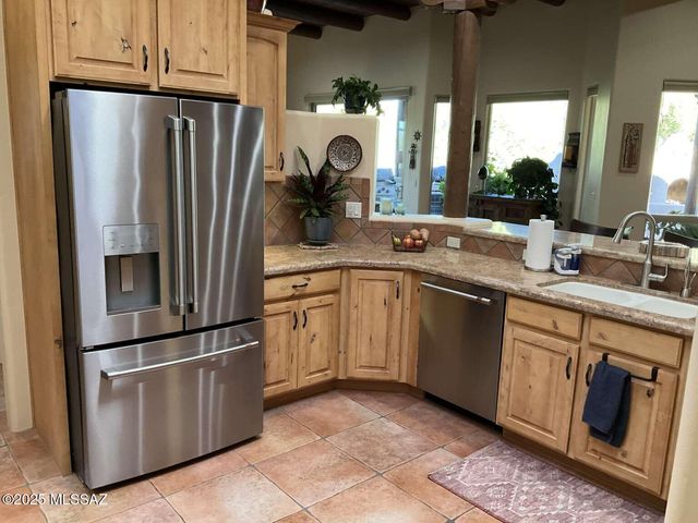 5550 W Open R Place, Tucson, AZ 85713