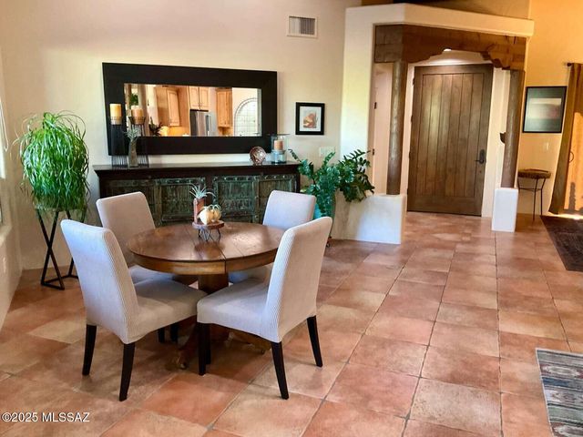 5550 W Open R Place, Tucson, AZ 85713