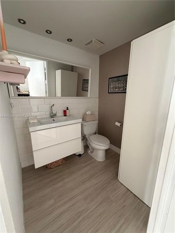 690 SW 1st Ct 2524, Miami, FL 33130