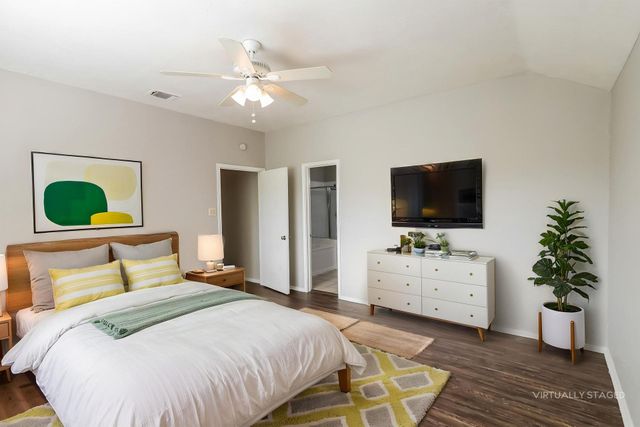 7447 Woodland West Drive, Houston, TX 77040