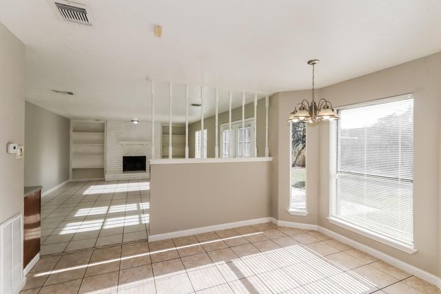 7447 Woodland West Drive, Houston, TX 77040