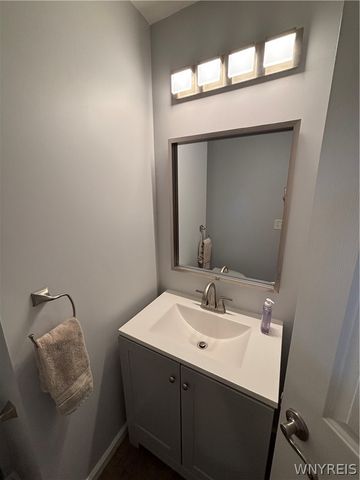 6356 Heritage Point North, Lockport Town, NY 14094