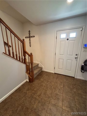 6356 Heritage Point North, Lockport Town, NY 14094