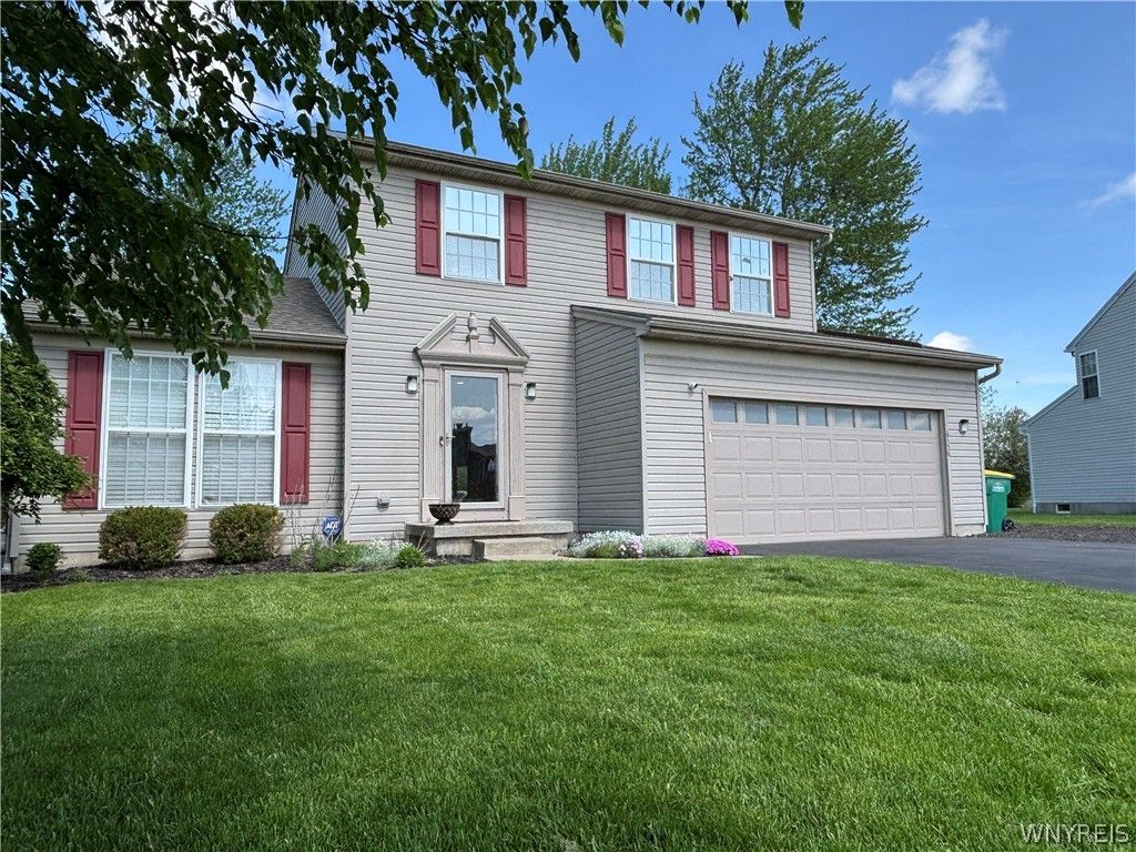 6356 Heritage Point North, Lockport Town, NY 14094