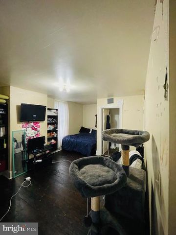 572 HOLLYWELL AVENUE, Chambersburg, PA 17201
