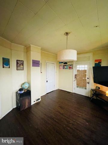 572 HOLLYWELL AVENUE, Chambersburg, PA 17201