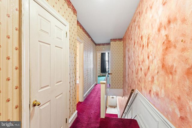 2438 CEDAR ST, Philadelphia, PA 19125