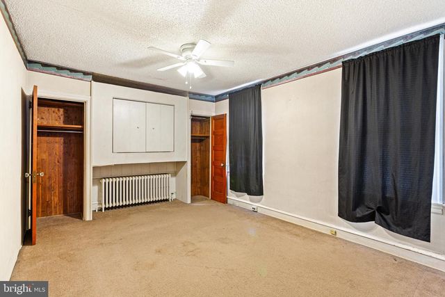 2438 CEDAR ST, Philadelphia, PA 19125