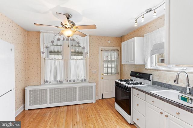 2438 CEDAR ST, Philadelphia, PA 19125