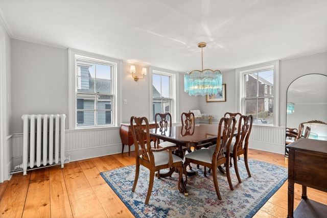 1 Mason St 2, Marblehead, MA 01945