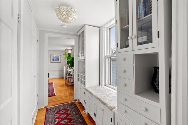 1 Mason St 2, Marblehead, MA 01945