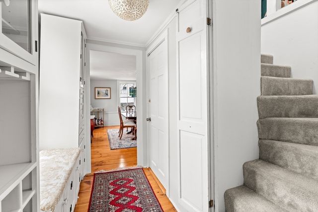 1 Mason St 2, Marblehead, MA 01945