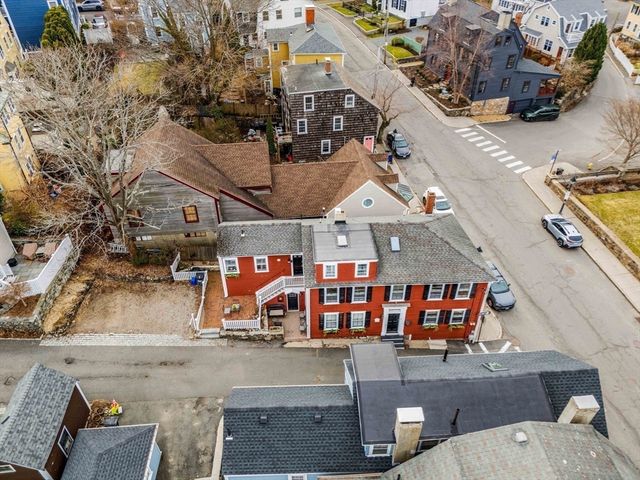 1 Mason St 2, Marblehead, MA 01945