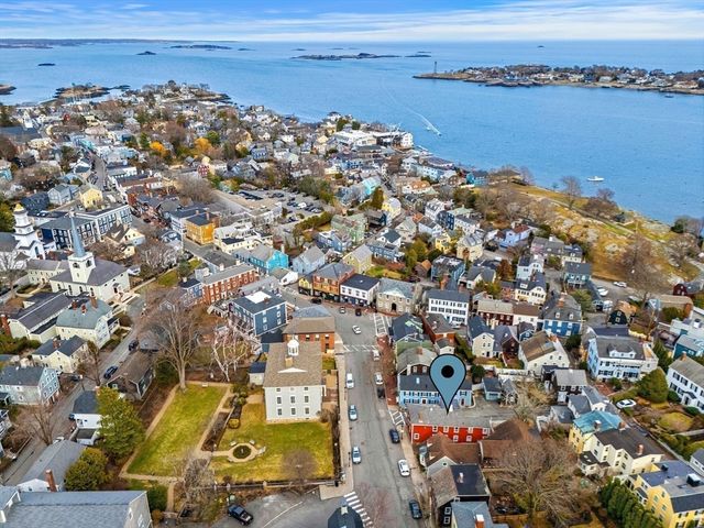 1 Mason St 2, Marblehead, MA 01945