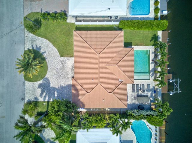 2542 SE 10th Street, Pompano Beach, FL 33062