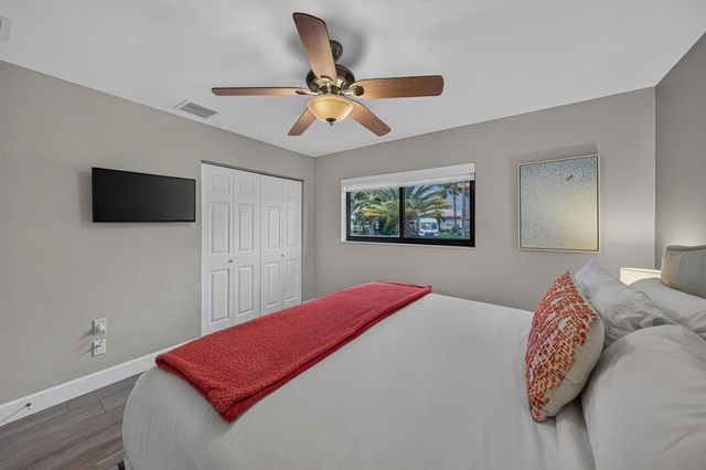 2542 SE 10th Street, Pompano Beach, FL 33062