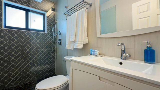 2542 SE 10th Street, Pompano Beach, FL 33062
