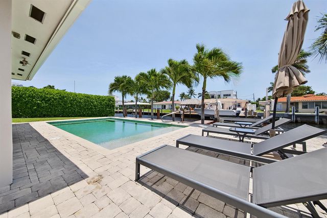 2542 SE 10th Street, Pompano Beach, FL 33062