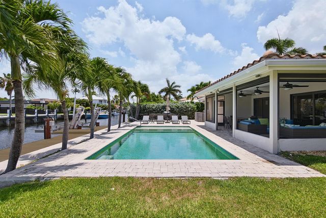 2542 SE 10th Street, Pompano Beach, FL 33062