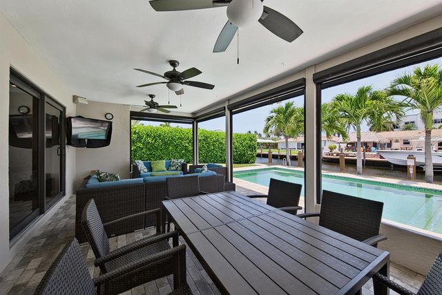 2542 SE 10th Street, Pompano Beach, FL 33062