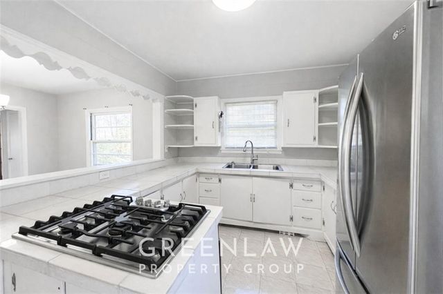 1944 Lyle Avenue, College Park, GA 30337