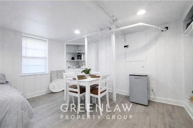 1944 Lyle Avenue, College Park, GA 30337