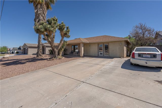 3284 N Yavapai Street, Kingman, AZ 86401