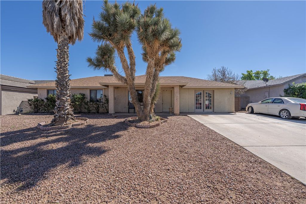 3284 N Yavapai Street, Kingman, AZ 86401