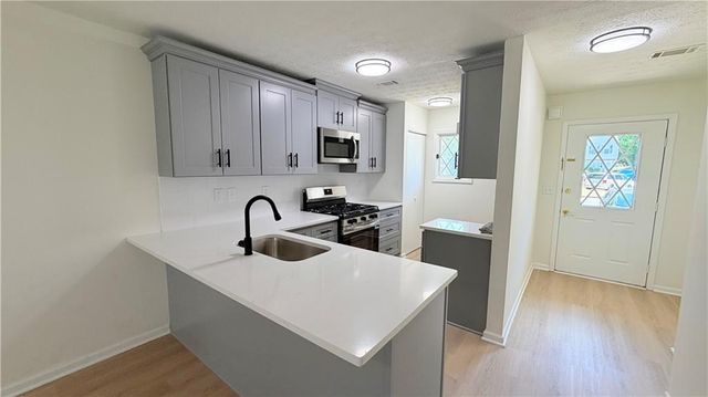 6719 Colchester Place, Norcross, GA 30093